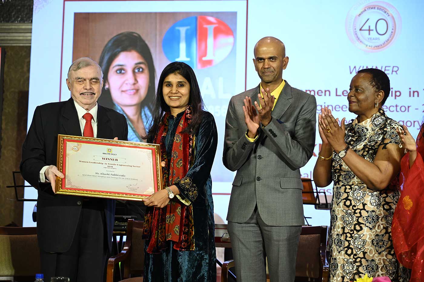 Women Leadership Textile Engineering Sector – Ms. Khushi Palkhiwala, Ideal Group, Ahmedabad, Gujarat received the award